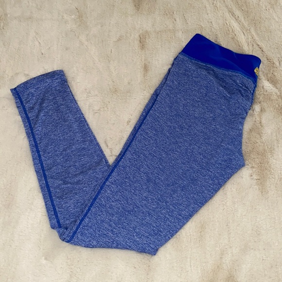 California Kisses Pants - Athletic Yoga Leggings